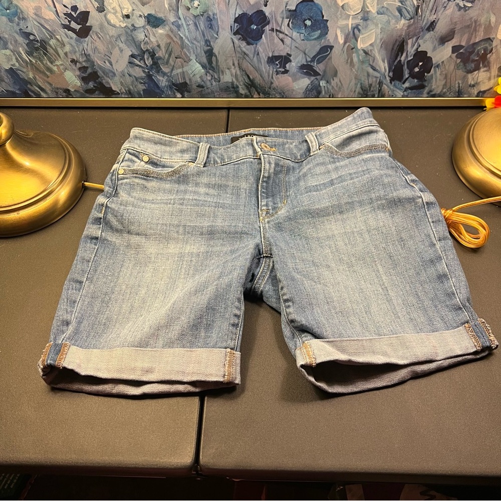 Talbots Petite Flawless 5-Pocket Boyfriend Jean Denim Shorts - Size 4p - Picture 5 of 6